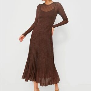 New without tags Moon River brown long sleeve shimmer maxi dress size medium